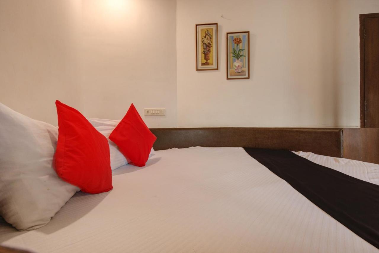 Capital O 77295 Hotel Bansidhar Bhuvan Bombay Esterno foto