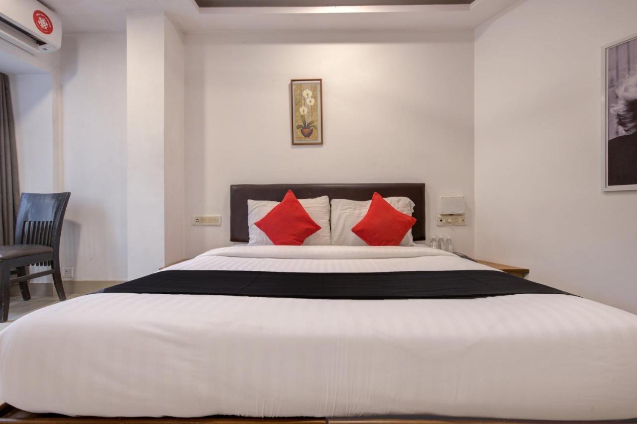 Capital O 77295 Hotel Bansidhar Bhuvan Bombay Esterno foto
