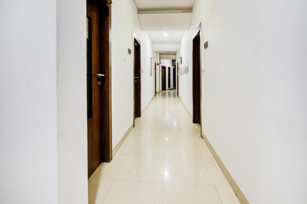 Capital O 77295 Hotel Bansidhar Bhuvan Bombay Esterno foto