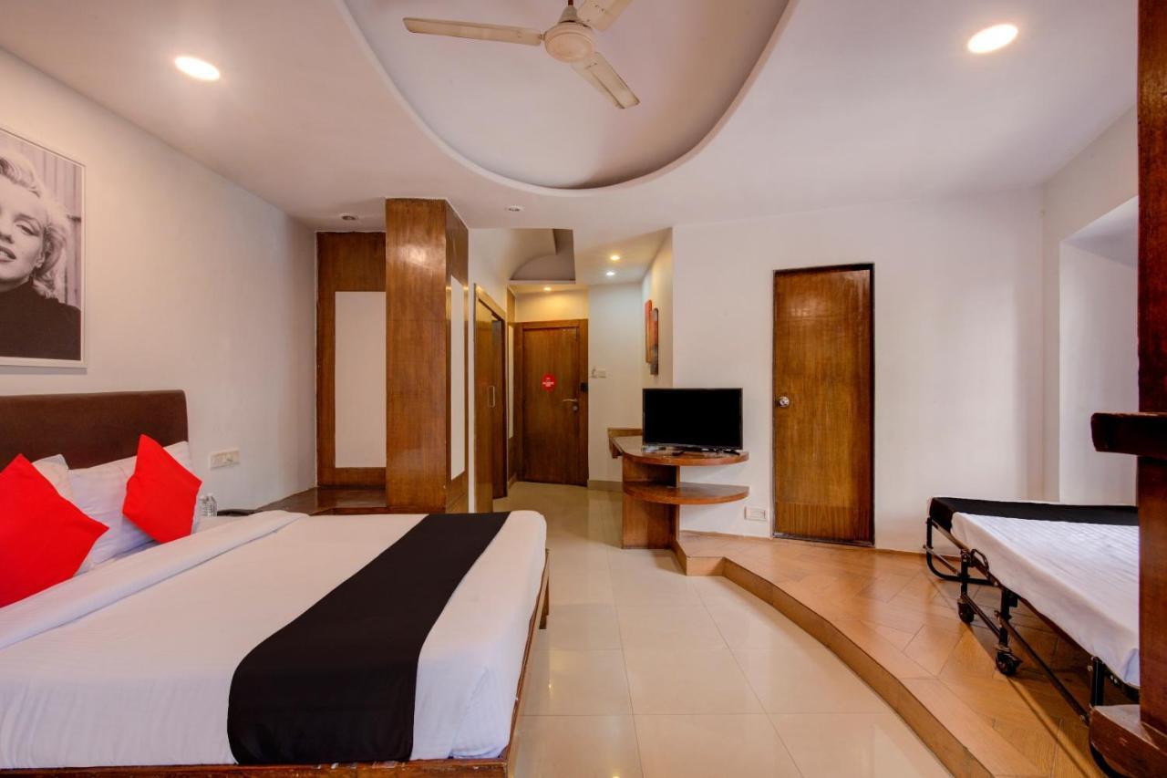 Capital O 77295 Hotel Bansidhar Bhuvan Bombay Esterno foto