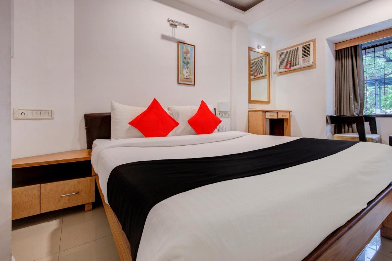 Capital O 77295 Hotel Bansidhar Bhuvan Bombay Esterno foto